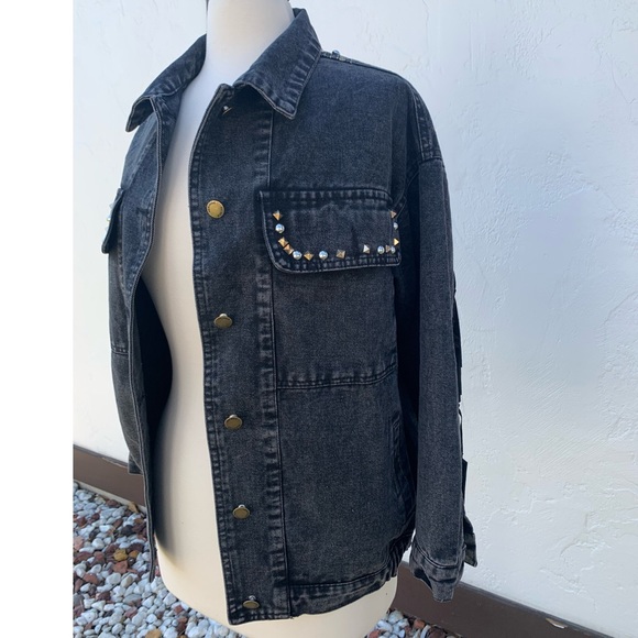 Restocked New Bohemian Western Embroidered Oversized Denim Jean Jacket - Picture 7 of 10